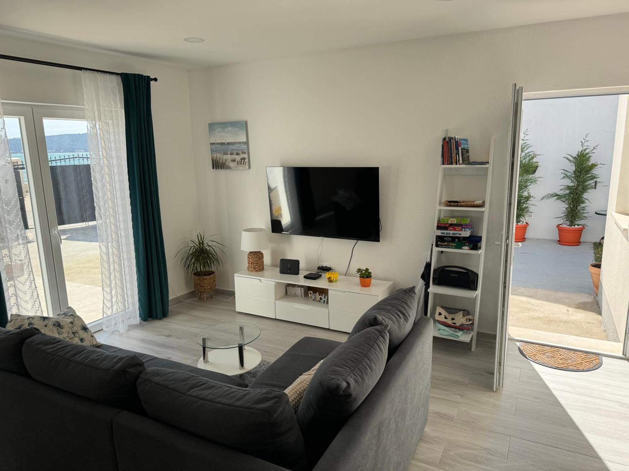 Beach House Oasis Villa Livak Kastela Bagian luar foto